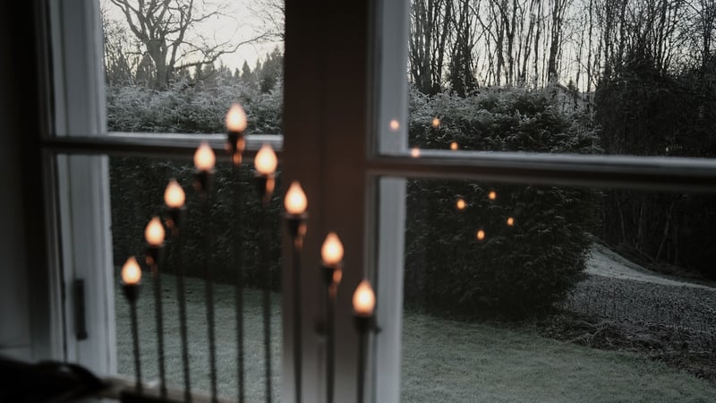 Świece w Szwecji — lagom, mys i święto Lucii